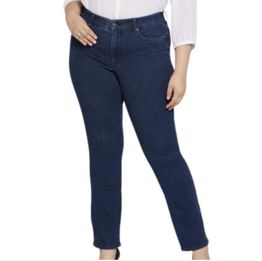 🥳 HOST PICK 🎉 NOT YOUR DAUGHTERS JEANS WITH LIFT AND TUCK TECHNOLOGY! SIZE 14